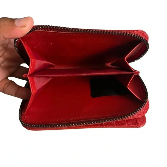 Stunning‎ Red Wallet by Badgley Mischka - Picture 5 of 6